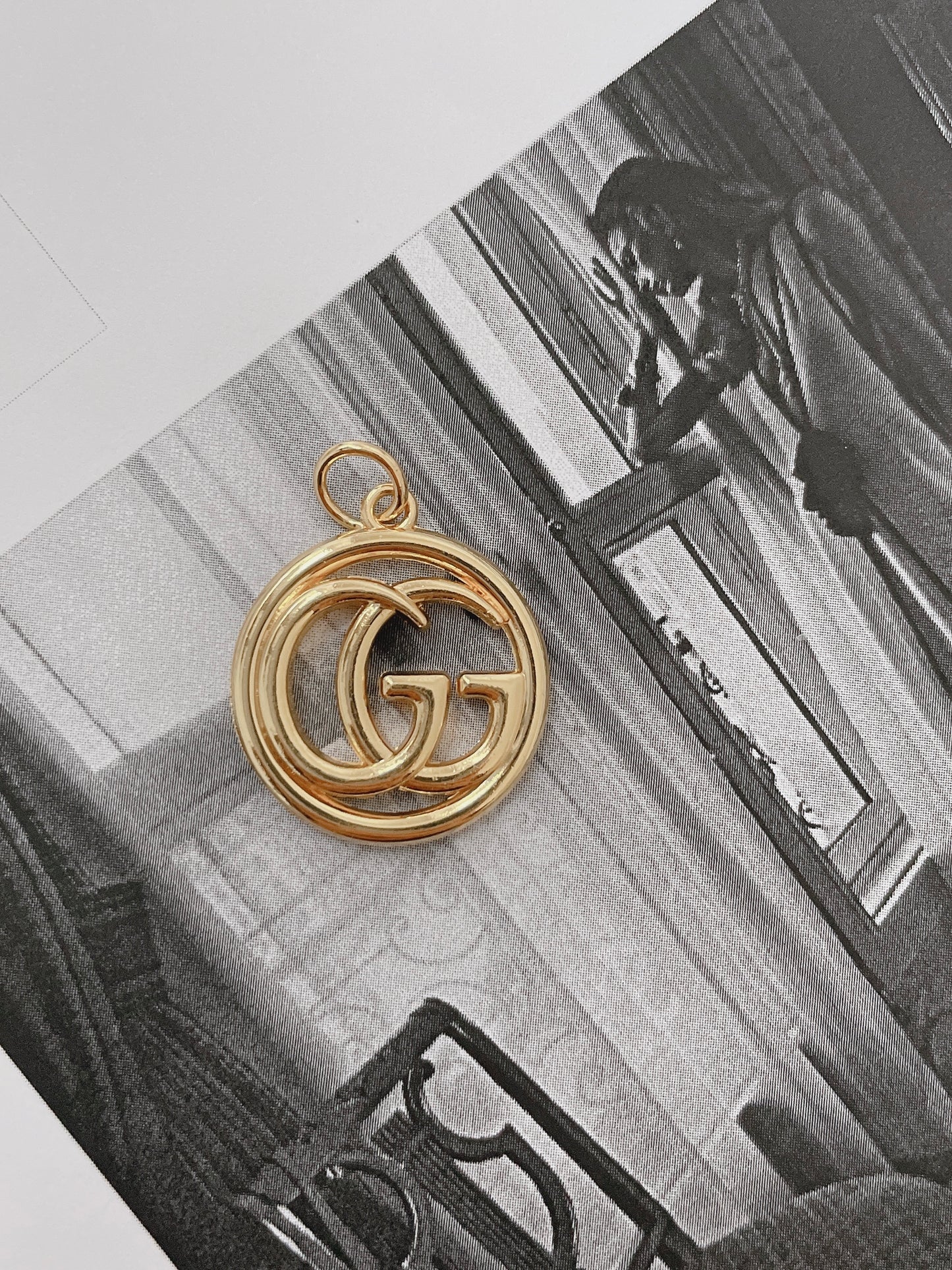 Metal Zipper Pull, Round, Gold Tone, 23mm