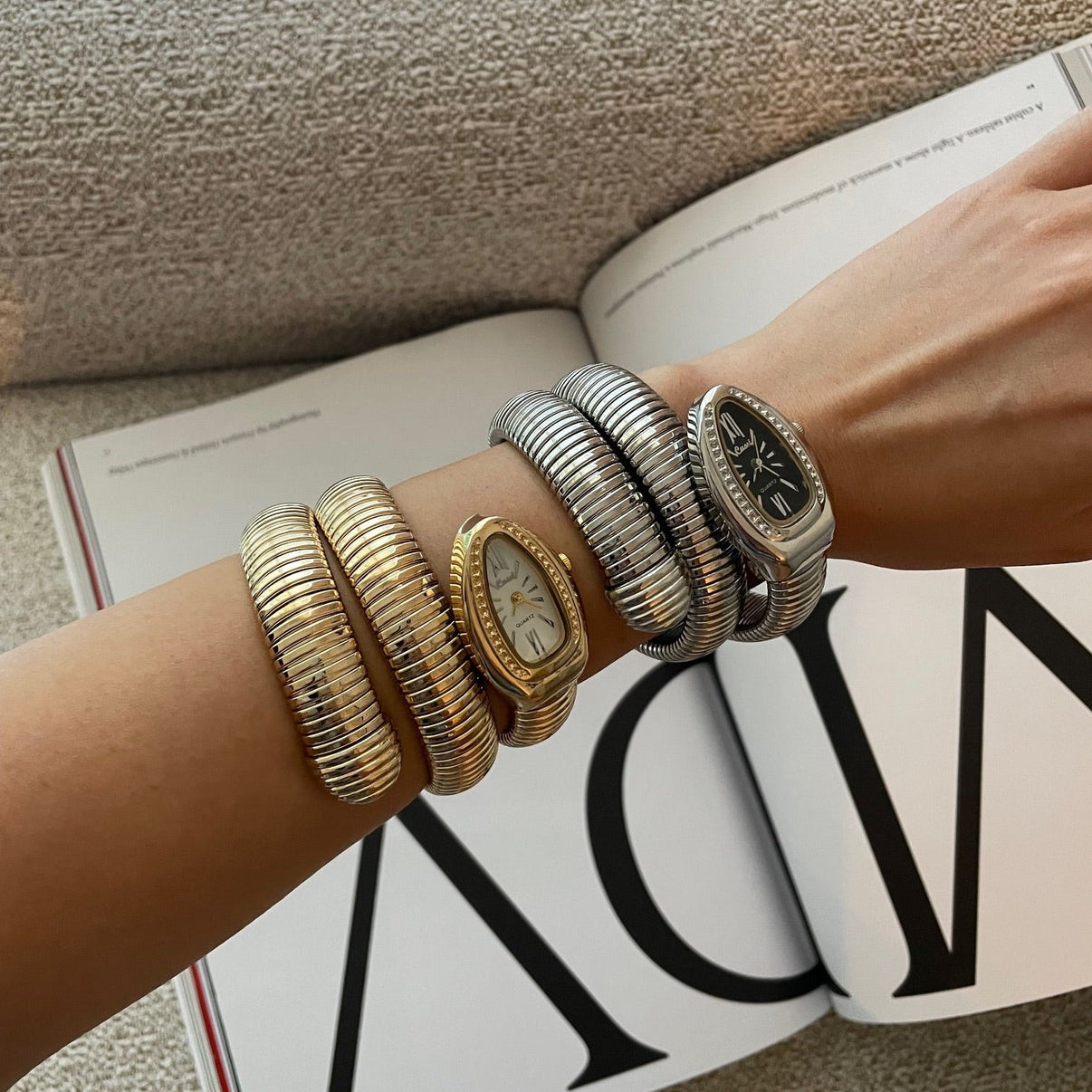 Luxury Snake WristWatch, Quartz Movement Snake Watch β BloomingJ.Studio
