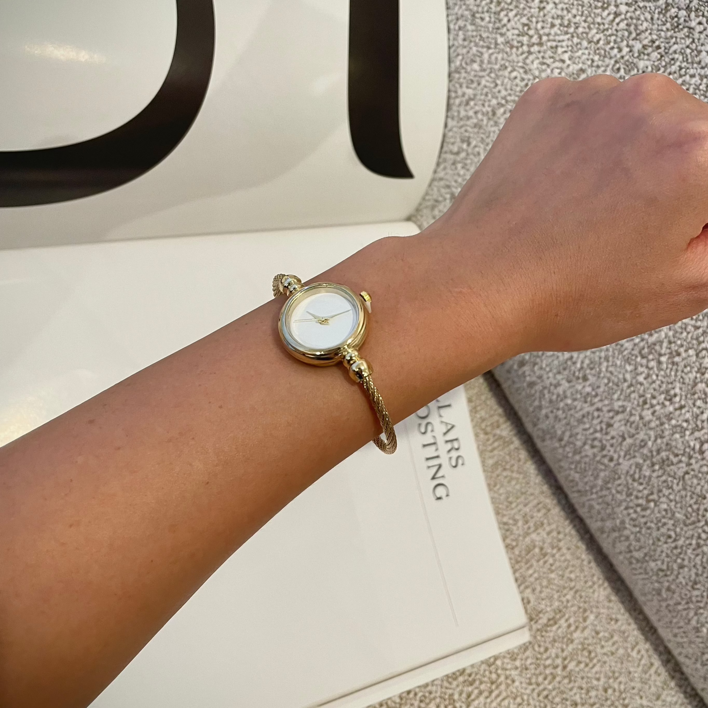 Minimalist Quartz Movement Watch, Bangle Style WristWatch