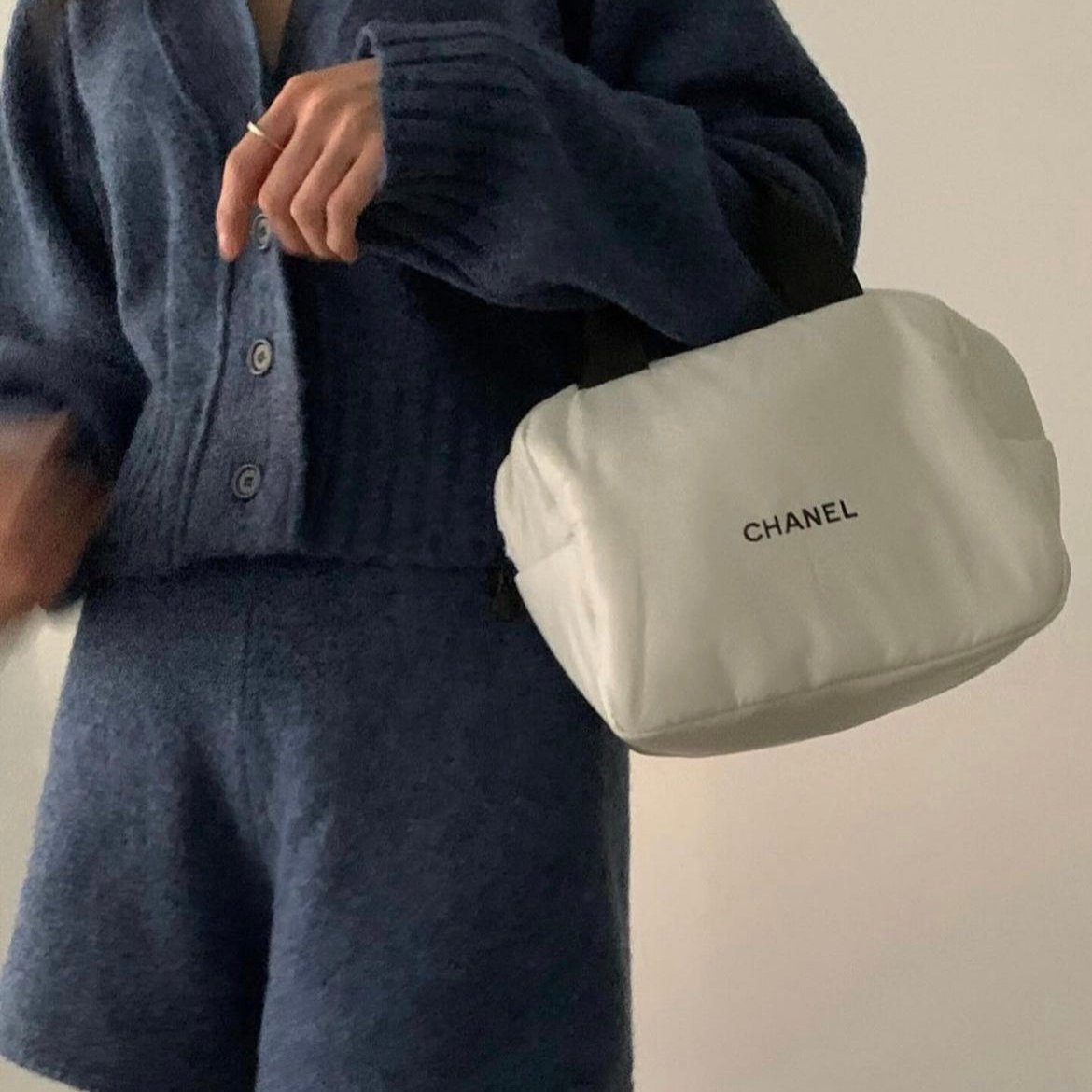 Beauty 2024 POUCH ONLY Chanel