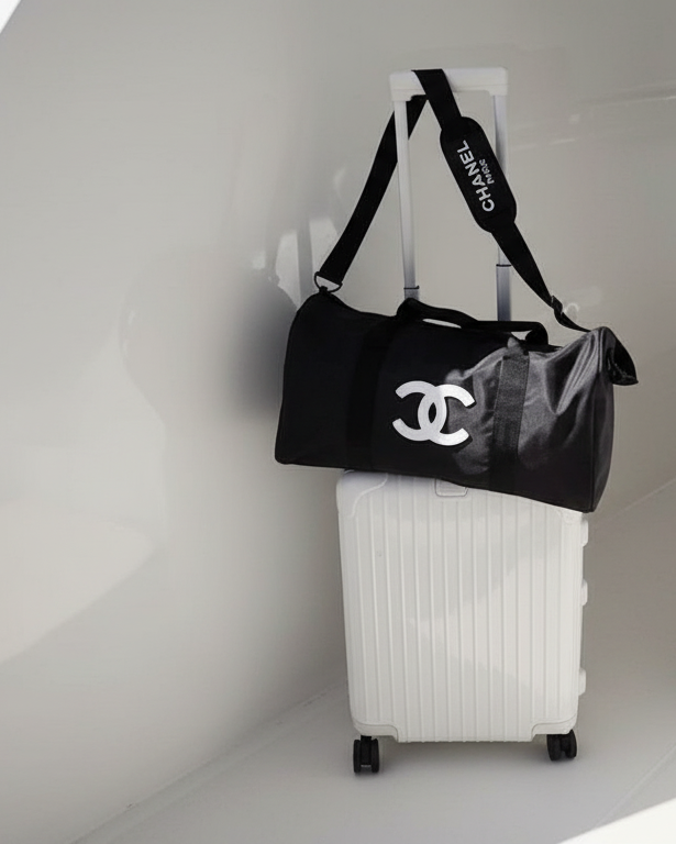 CHANEL Novelty VIP Boston Duffle Bag – Waterproof Black Travel CHANEL Novelty VIP Boston Duffle Bag – Waterproof Black Travel