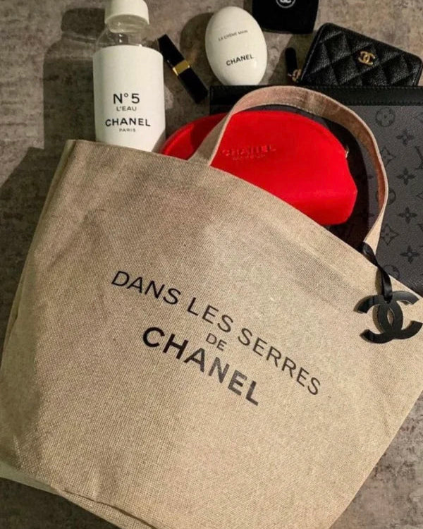 CHANEL Novelty Dans Les Serres Camellia Linen Tote Bag with Charm