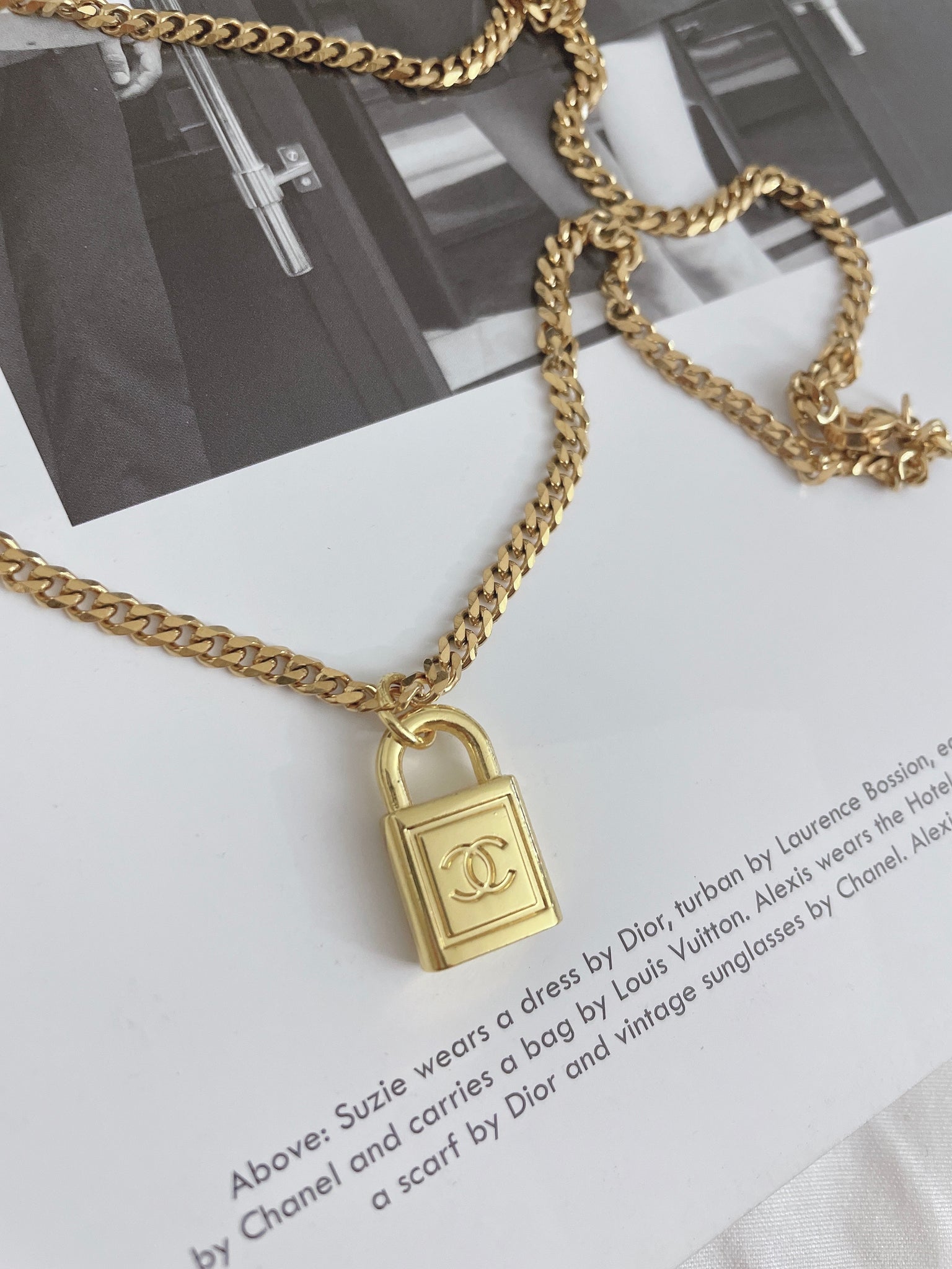 lv design plated gold necklace